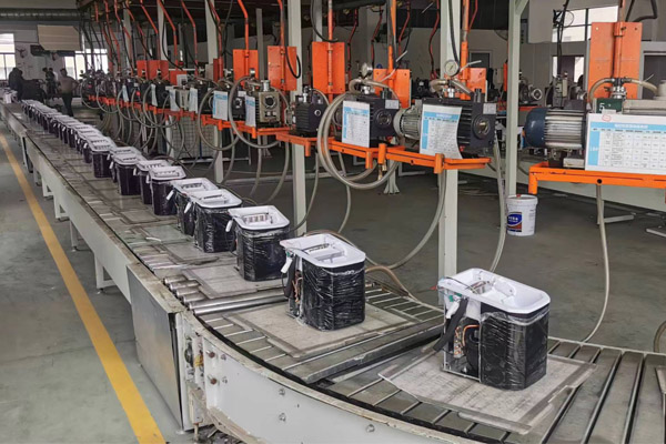 Demand surges, ice manufacturers: production triples, but supply still exceeds demand